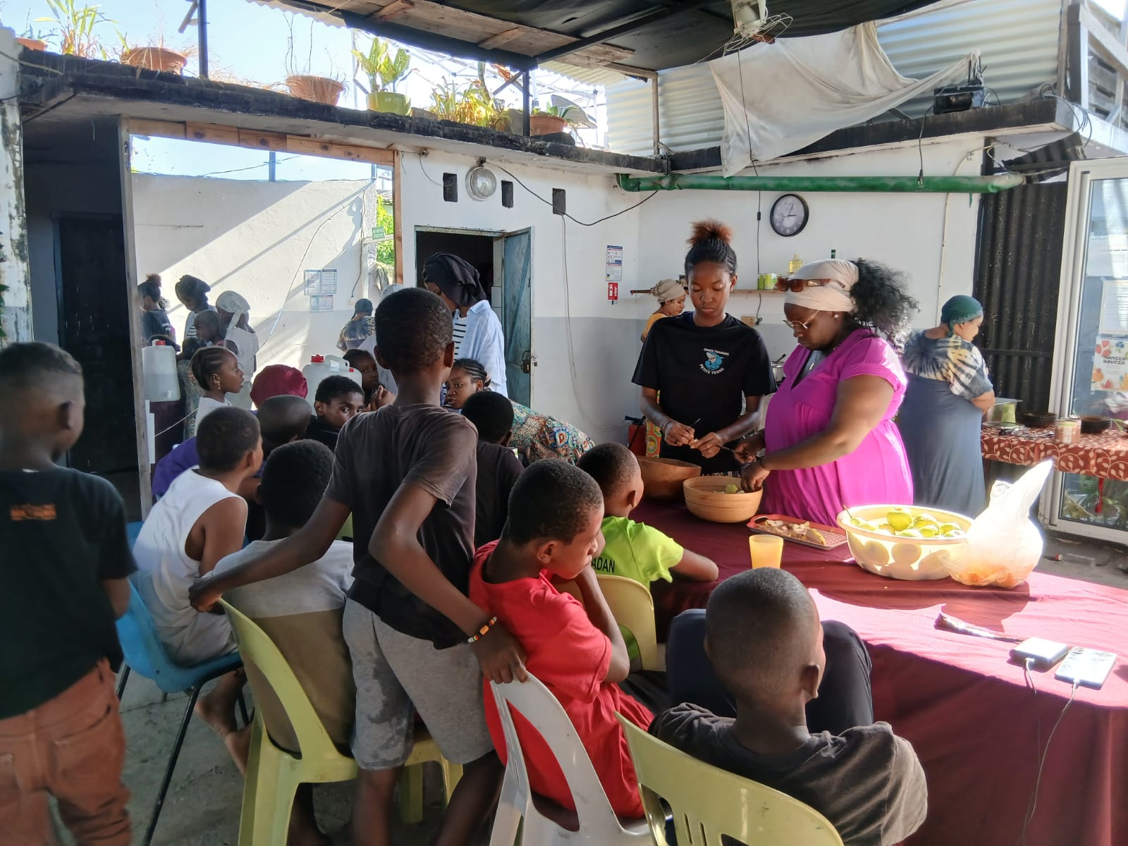 Cuisine équilibrée et éducation à la santé : un atelier participatif avec les jeunes de Kazyadance